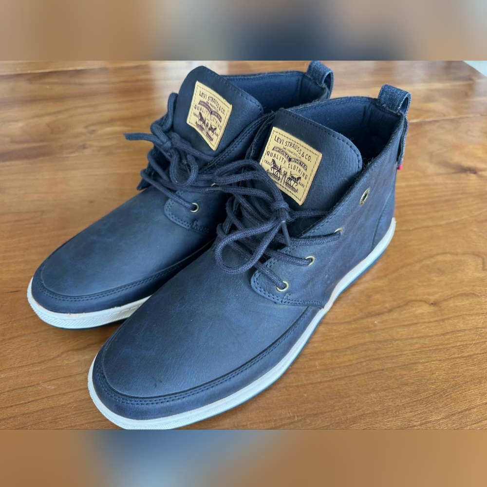 Levi's Men's Blue Chukka Boots
